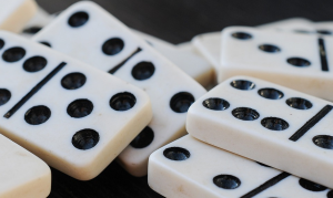 dominoes